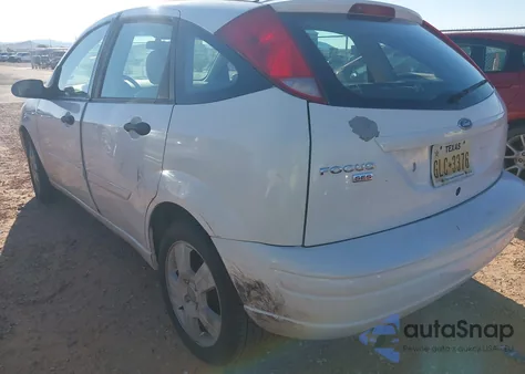 2006 Ford Focus Zx5 z USA, uszkodzony, nr VIN 1FAHP37N36W143201